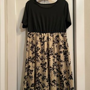 SHEIN Curve Black and Tan Patterned Dress